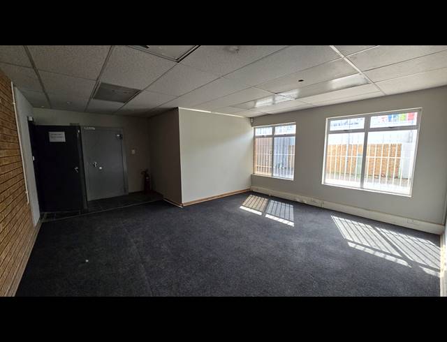 750M² WAREHOUSE FOR SALE IN SPARTAN
